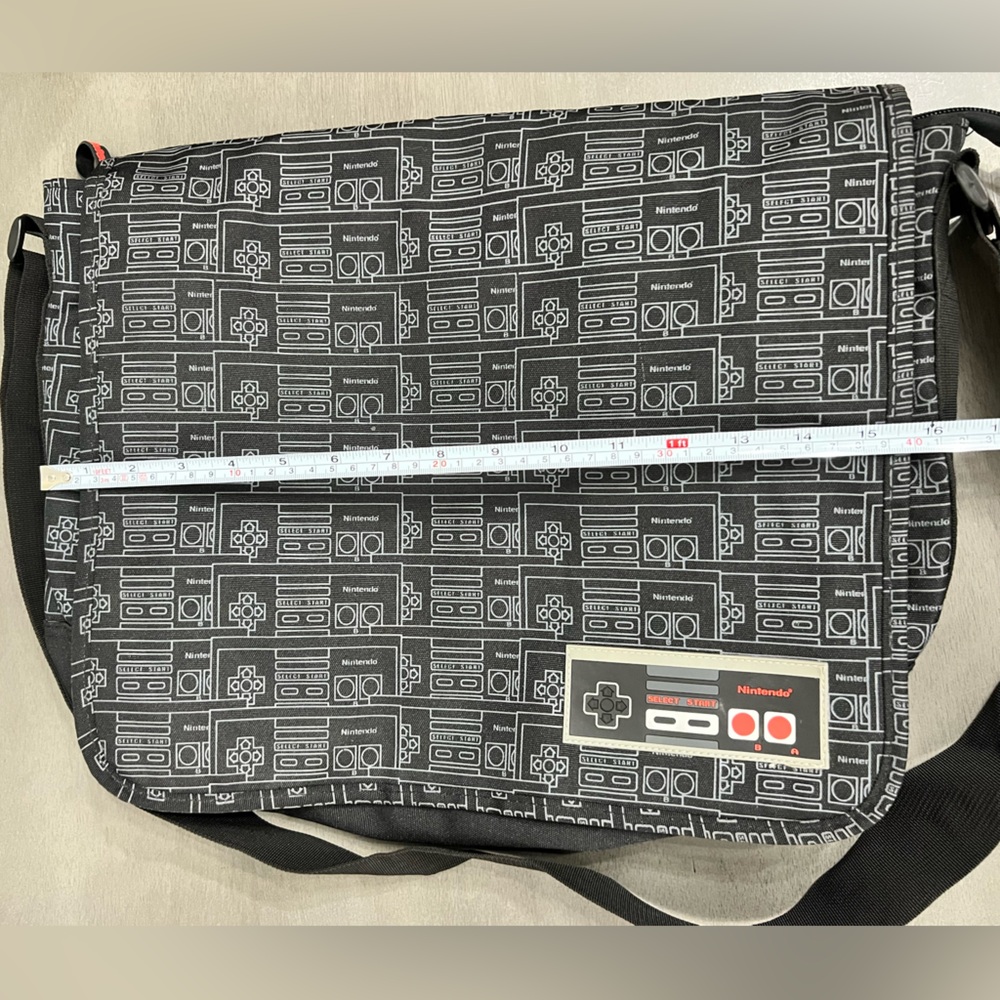 Nintendo Rare Retro Controller Pattern Laptop Mes… - image 10